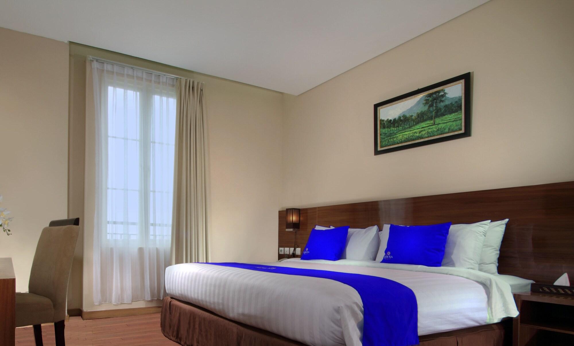 Hotel Namira Syariah Pekalongan Exterior foto